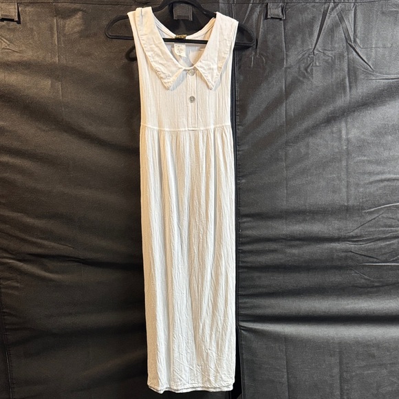 Judy Tops Dresses & Skirts - Boho White Maxi Dress with Collar